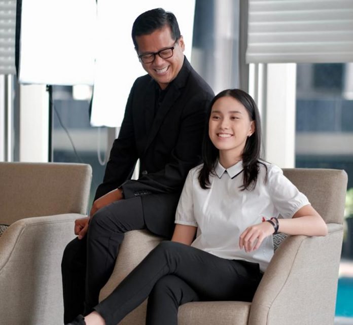 Amanda-Fedora-Rilis-Video-Live-Performance-‘Pursuit’-Bersama-Andi-Rianto