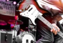 Ngaku Aja, Kadang Kita Lupa Penonton: Catatan Santai untuk Performer Klasik